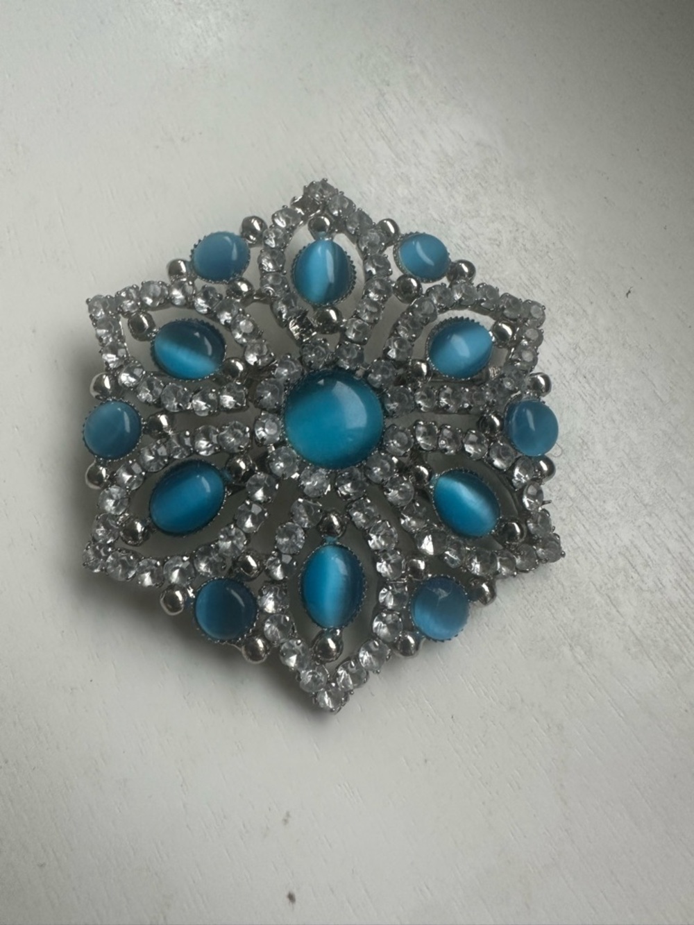Vintage-Style Blue Rhinestone Floral Brooch